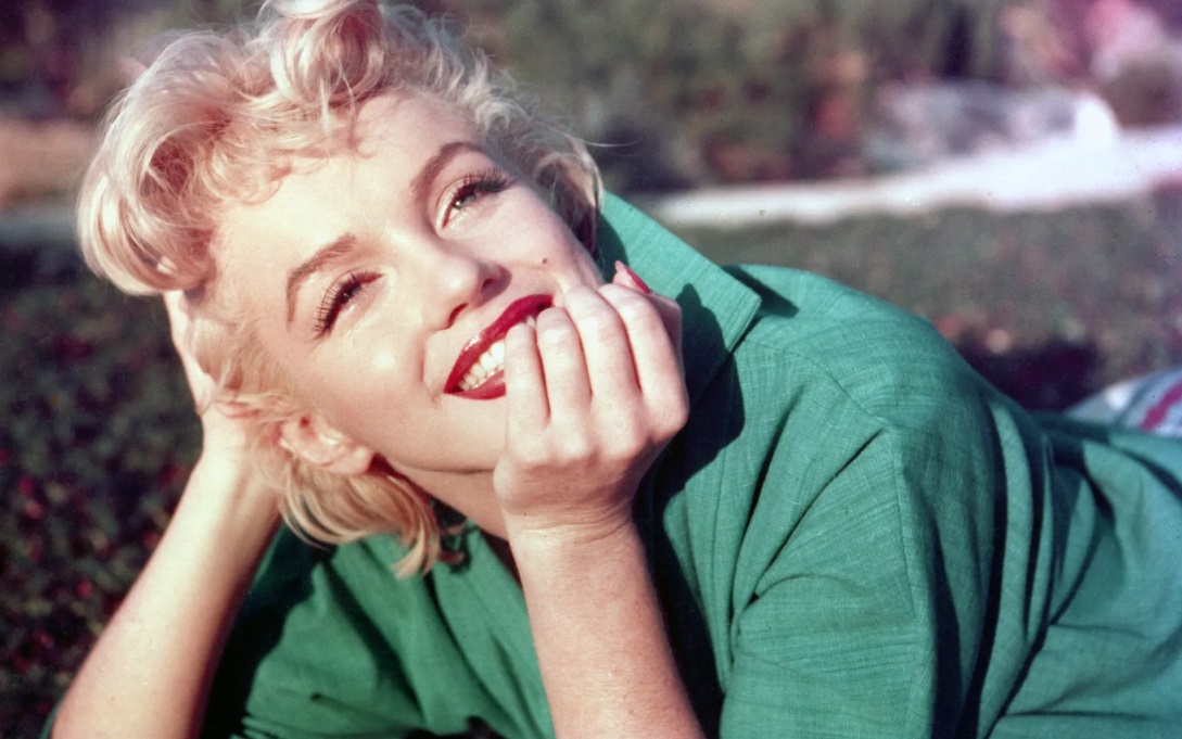 Bí quyết làm đẹp của huyền thoại tóc vàng Marilyn Monroe