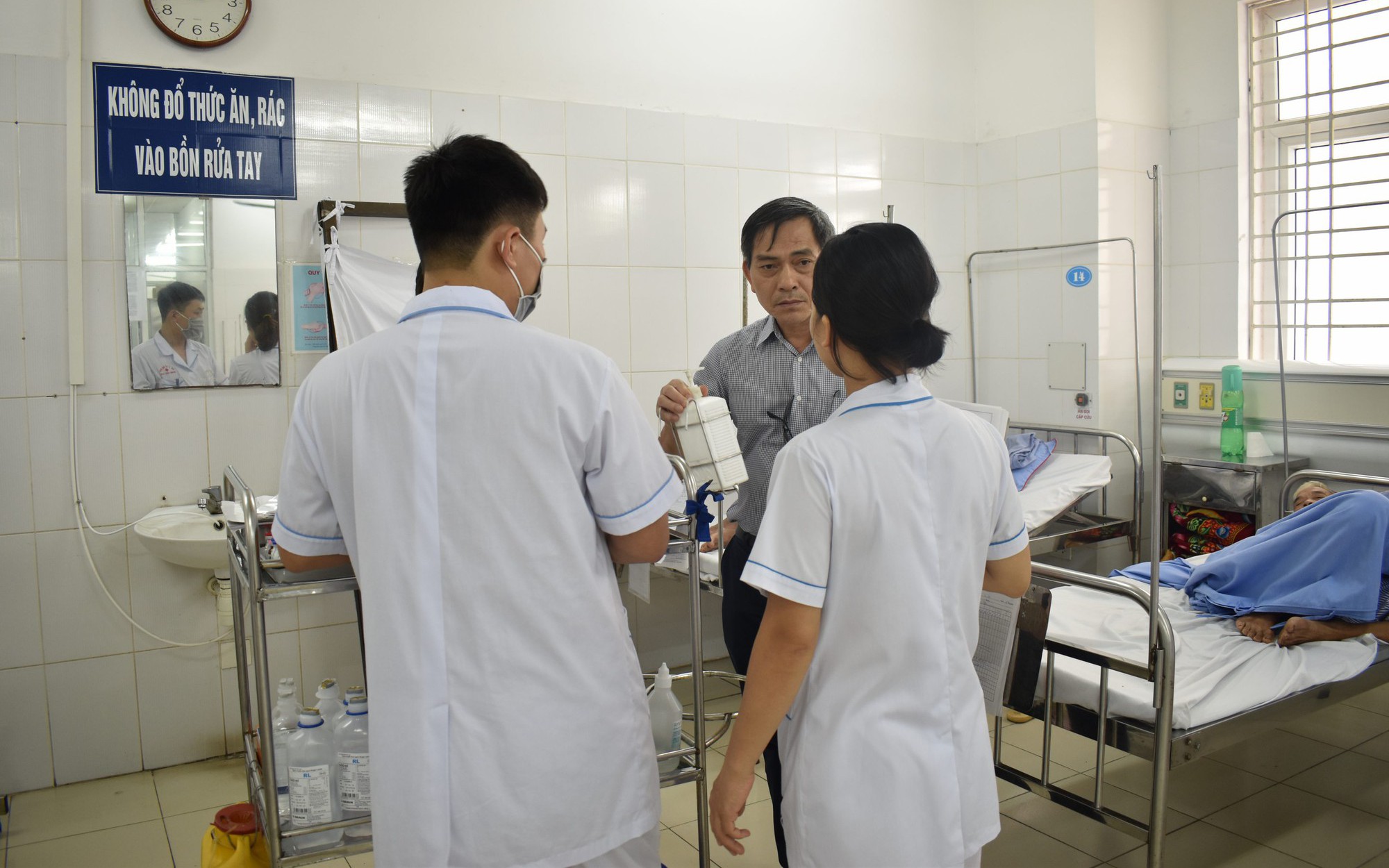 Sở Y tế Hà Nội yêu cầu kiểm tra 3 cơ sở hành nghề y quảng cáo không phép