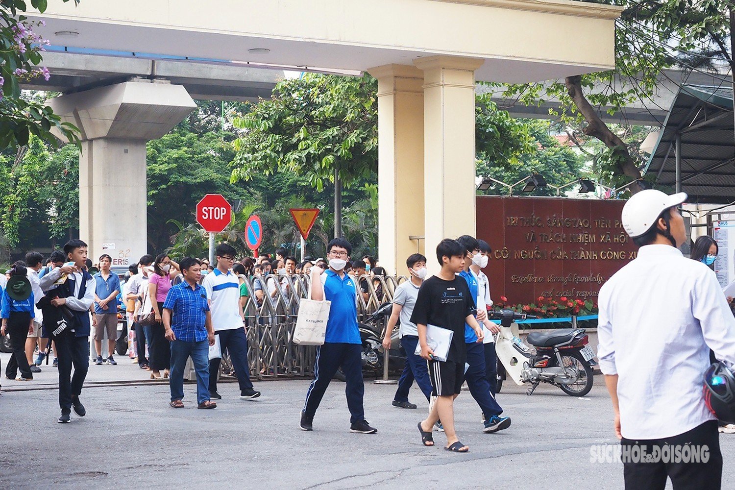 Tự nhiên - Nhân văn: Hai trường chuyên của Đại học Quốc gia Hà Nội bước vào cuộc đua cuối - Ảnh 12.