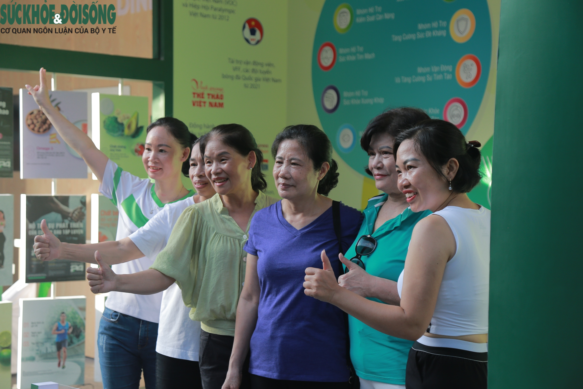 Người dân thích thú trải nghiệm Ngày Dinh dưỡng cộng đồng Việt Nam - Ảnh 8.