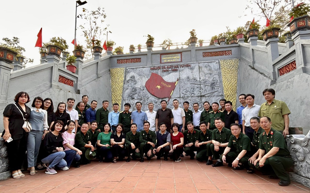 Hội Cựu chiến binh Bộ Y tế tri ân các Anh hùng, Liệt sĩ tại Hà Giang