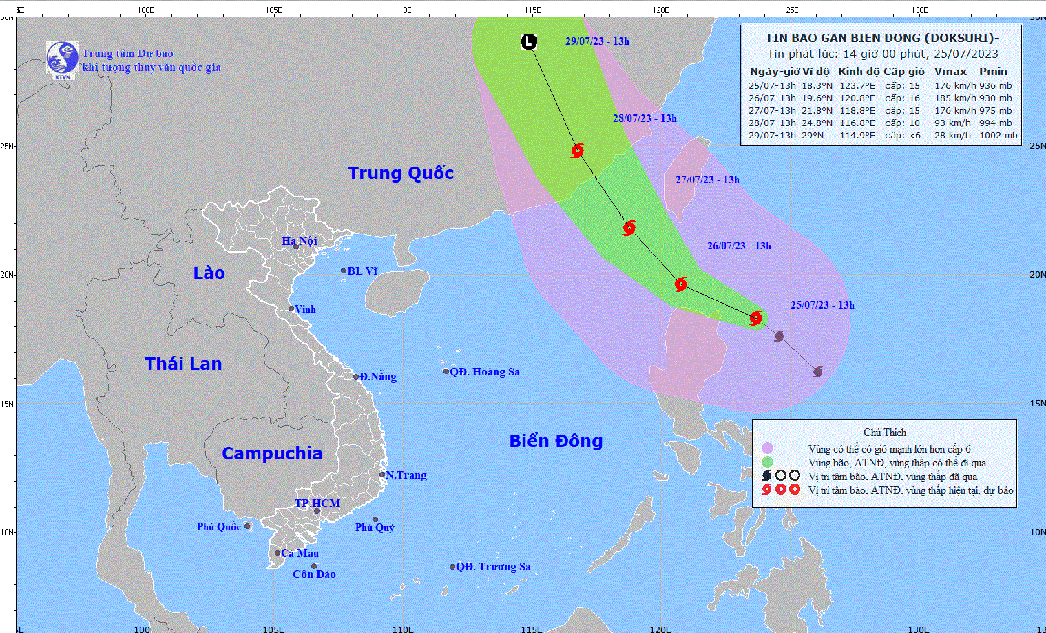 Bão Doksuri áp sát Biển Đông, gió giật mạnh trên cấp 17 - Ảnh 2.
