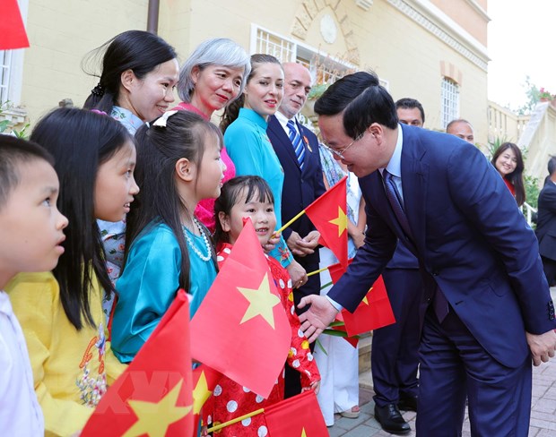 Chủ tịch nước Võ Văn Thưởng gặp mặt Kiều bào Việt Nam ở Italy - Ảnh 4.