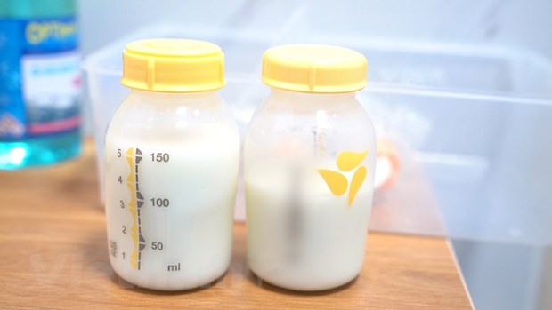 WHO cảnh báo về tiếp thị sữa công thức dành cho trẻ em tại Việt Nam - Ảnh 1.