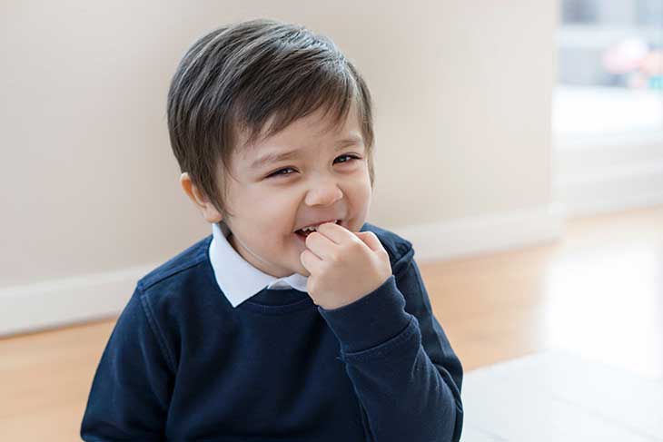 7 thói quen xấu thường gặp ở trẻ ảnh hưởng đến sức khỏe răng miệng - Ảnh 3.