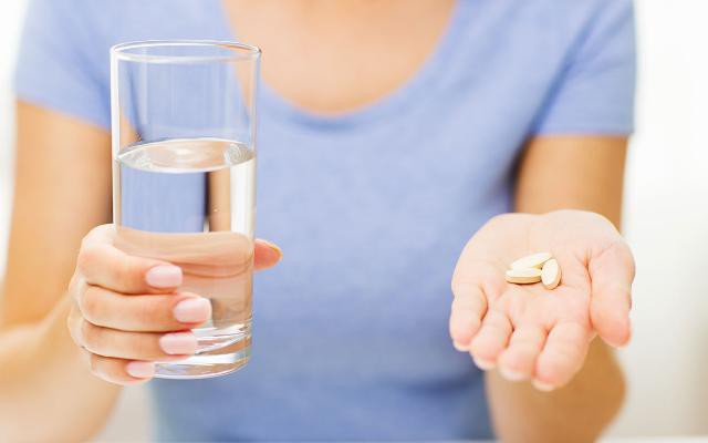 Uống vitamin tổng hợp mỗi ngày - Lợi ích và mối nguy cơ