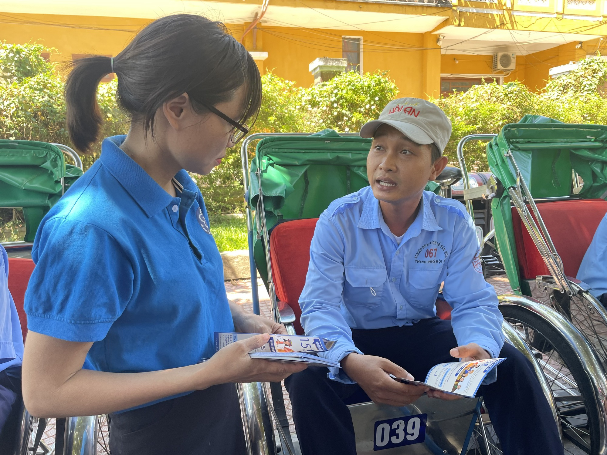 Mong muốn của những người đạp xích lô ở 'phố Hội' về chính sách BHXH tự nguyện - Ảnh 2.