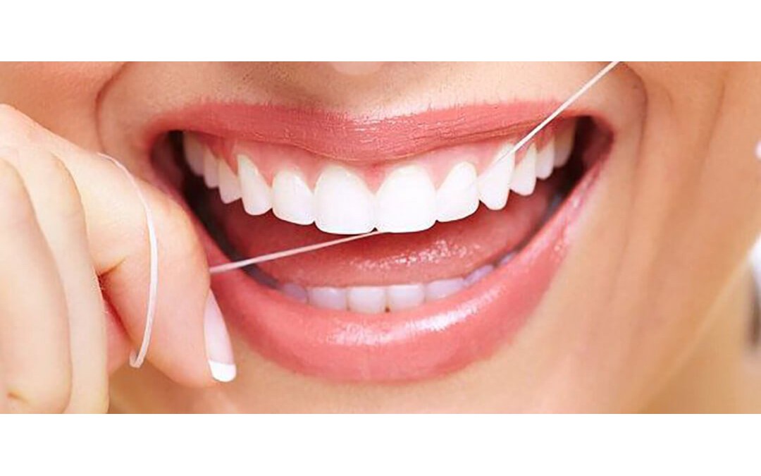 Cách chăm sóc răng miệng sau phun xăm môi
