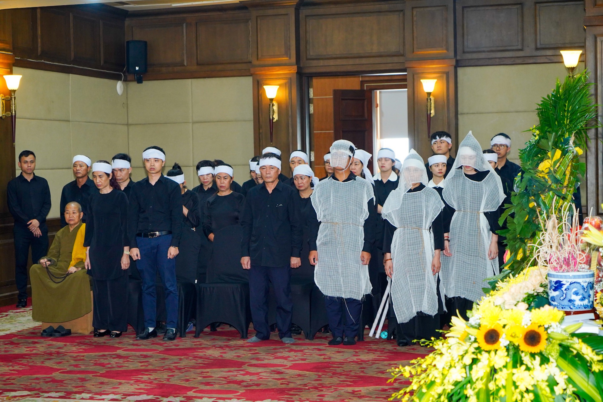 Xúc động lời tiễn biệt của đoàn Lãnh đạo Đảng, Nhà nước dành cho Phó Thủ tướng Lê Văn Thành  - Ảnh 6.