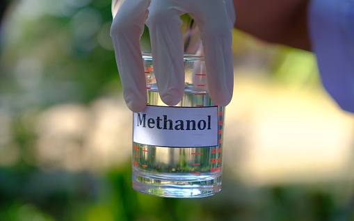 Cảnh giác với rượu có methanol - uống một ly dễ đi một đời!