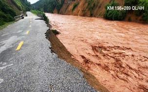 Quốc lộ nối Lai Châu - Điện Biên sạt lở nghiêm trọng do mưa lũ