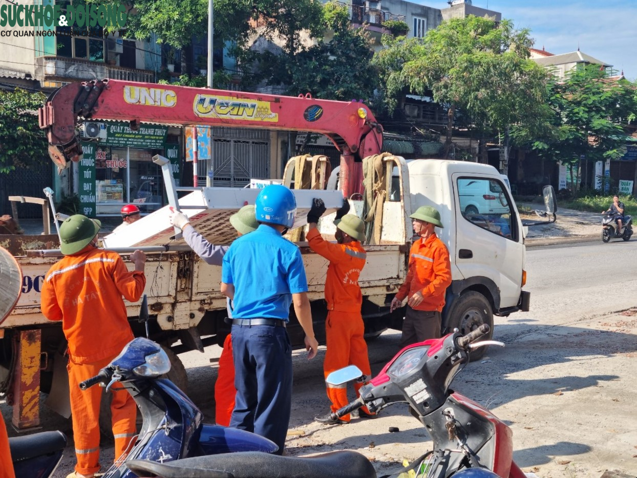 Mạnh tay xử lý vi phạm trật tự đô thị trước thềm lễ Quốc khánh 2/9 - Ảnh 3.