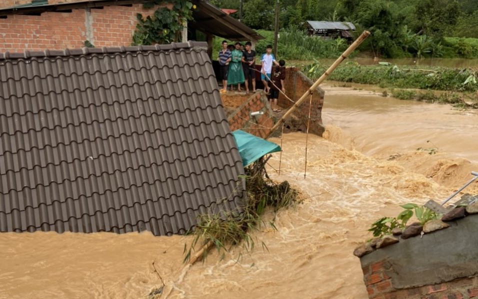 Mở rộng cảnh báo lũ quét, sạt lở đất ra nhiều tỉnh thành