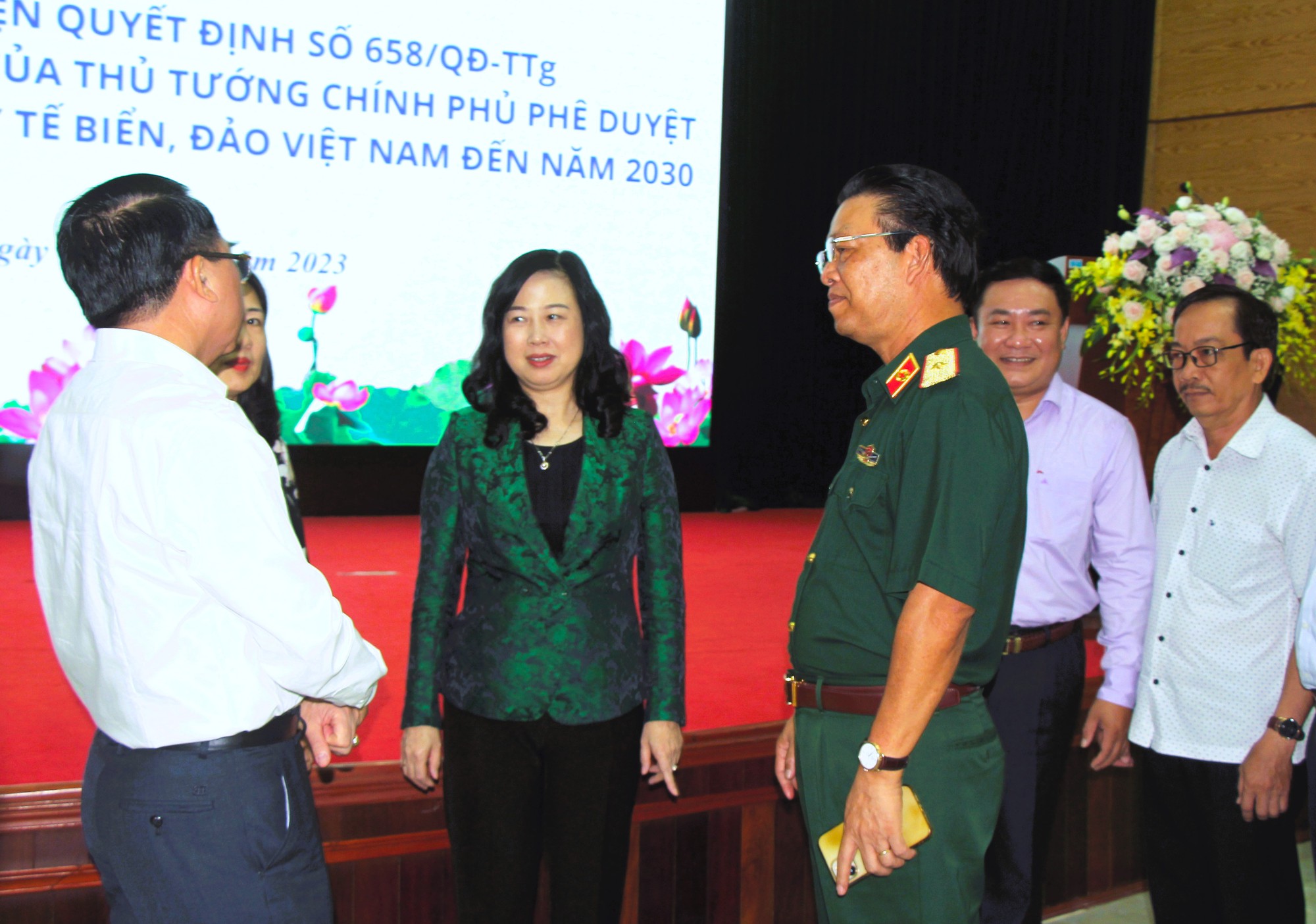 Triển khai thực hiện chương trình phát triển y tế biển, đảo Việt Nam: Phải rõ đường đi nước bước ngay từ đầu - Ảnh 7.