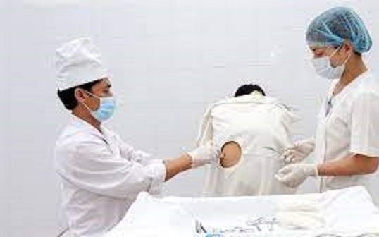 Điều trị thành công tràn dịch màng phổi tái diễn với phương pháp gây dính màng phổi bằng bột talc