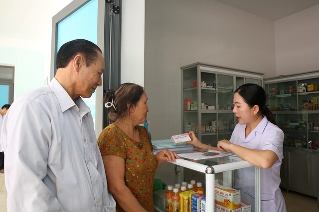 Hà Tĩnh: Chăm sóc tốt sức khỏe người dân từ tuyến y tế cơ sở - Ảnh 2.