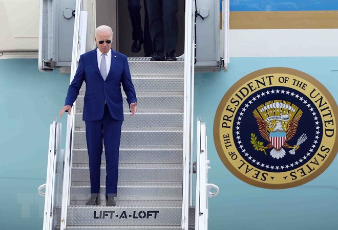 Tổng thống Hoa Kỳ Joe Biden tới Hà Nội, bắt đầu chuyến thăm Việt Nam - Ảnh 4.