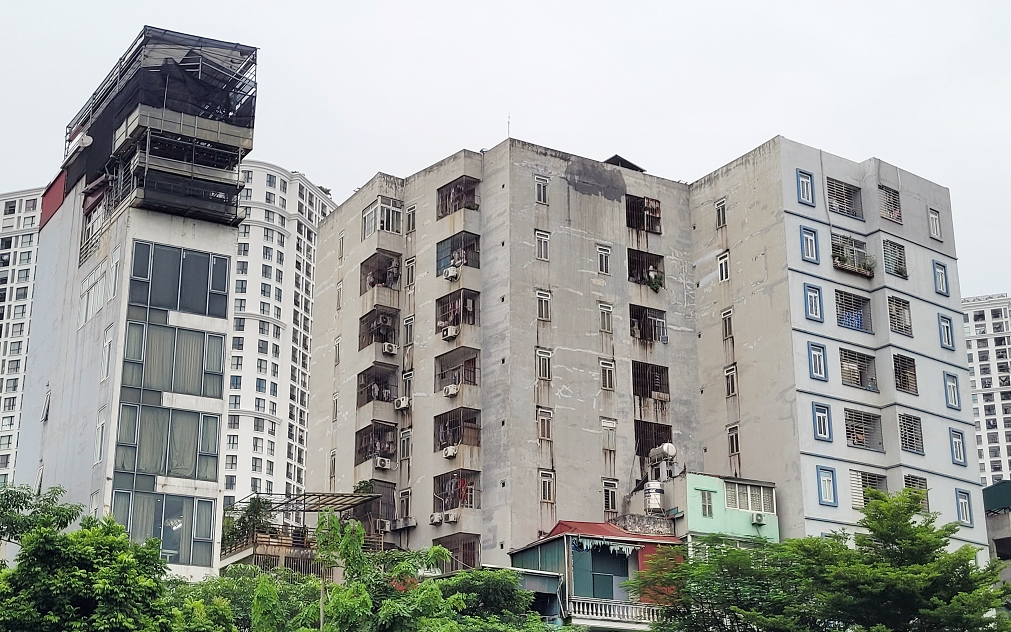 Sau vụ cháy chung cư mini ở Hà Nội: Dày đặc công trình "không lối thoát" tại quận Thanh Xuân