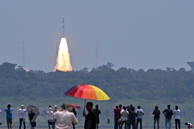 Ấn Độ phóng thành công tàu thăm dò Mặt Trời Aditya-L1 - Ảnh 1.
