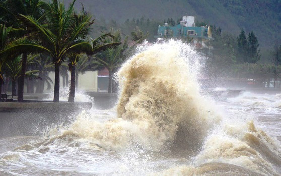 Dự báo bão số 3 Saola gây ra sóng lớn và mưa dông trên biển - Ảnh 2.