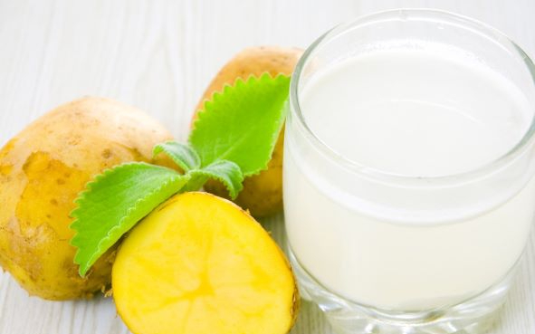 5 loại nước uống làm giảm chứng ợ nóng