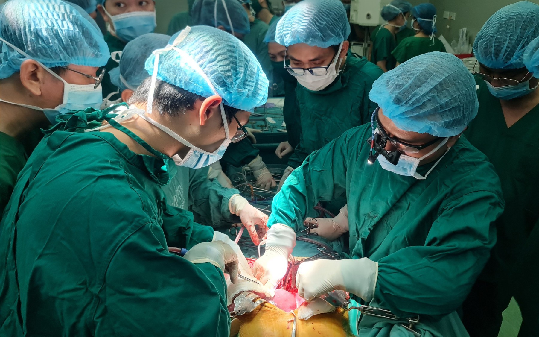 Bệnh viện HNĐK Nghệ An lần đầu tiên thực hiện lấy, ghép tạng từ người cho chết não