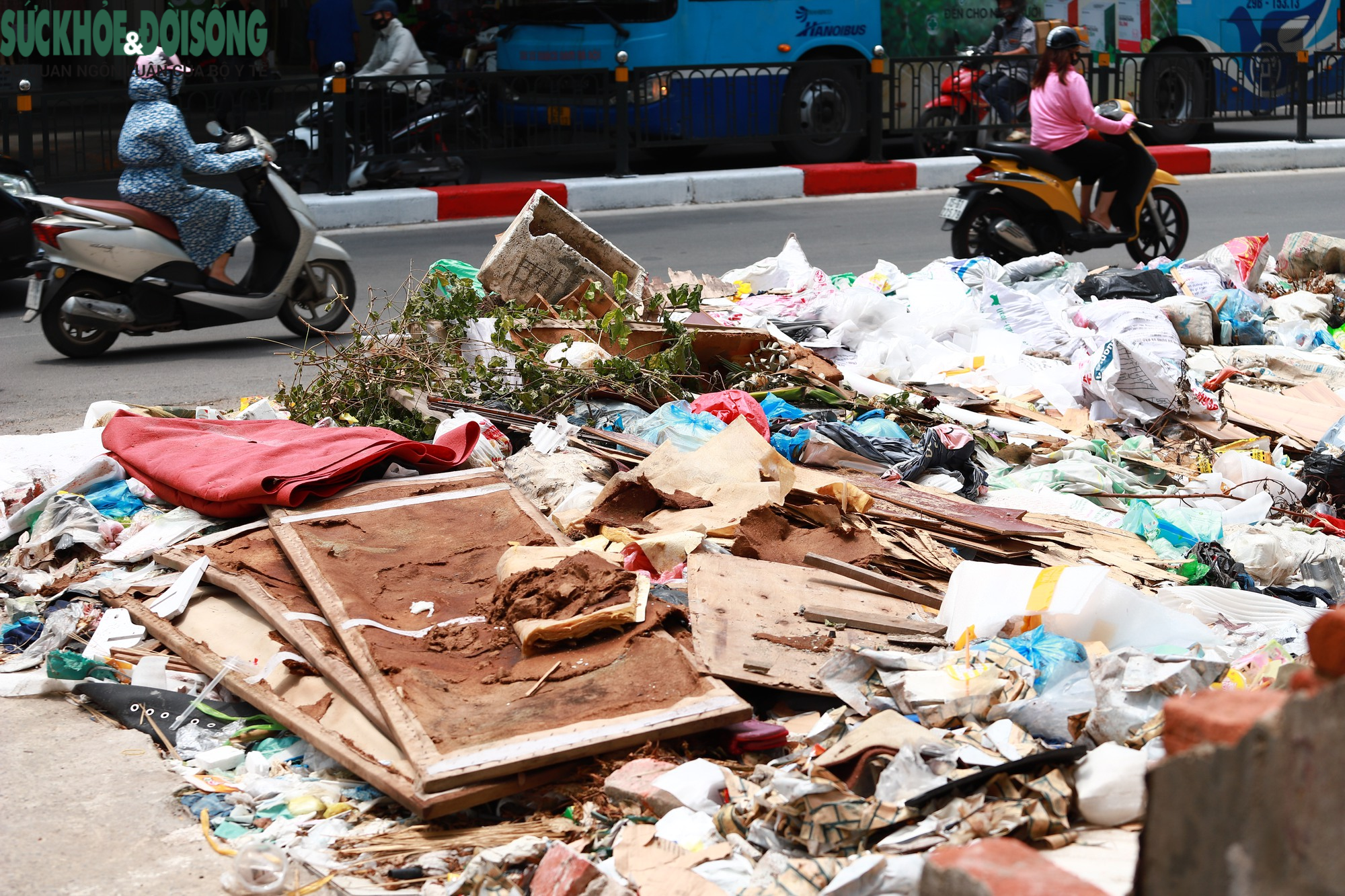 Hiện trạng khu vực giải phóng mặt bằng nút giao Chùa Bộc - Thái Hà - Ảnh 15.