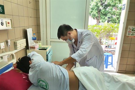 Hơn 120 quốc gia cấm, quản lý chặt thuốc lá điện tử, nung nóng: Chuyên gia y tế đề nghị Việt Nam cấm các sản phẩm này- Ảnh 1.