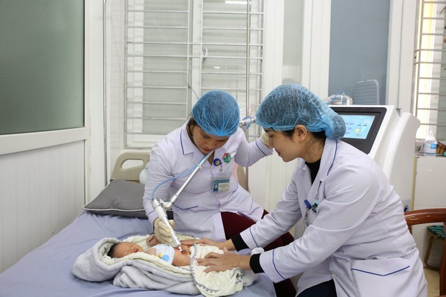 Hỗ trợ sinh sản, quản lý thai nghén và chăm sóc sau sinh tại Bệnh viện Đa khoa tỉnh Hà Tĩnh- Ảnh 3.