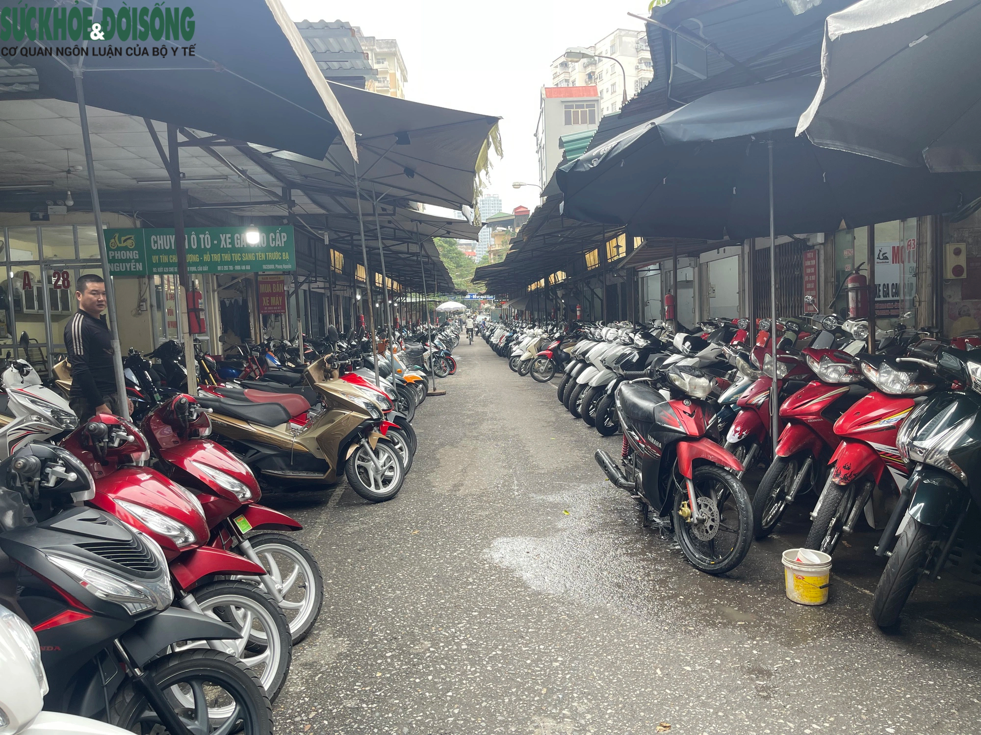 Vắng lặng ở chợ xe máy cũ chùa Hà dịp cuối năm- Ảnh 2.