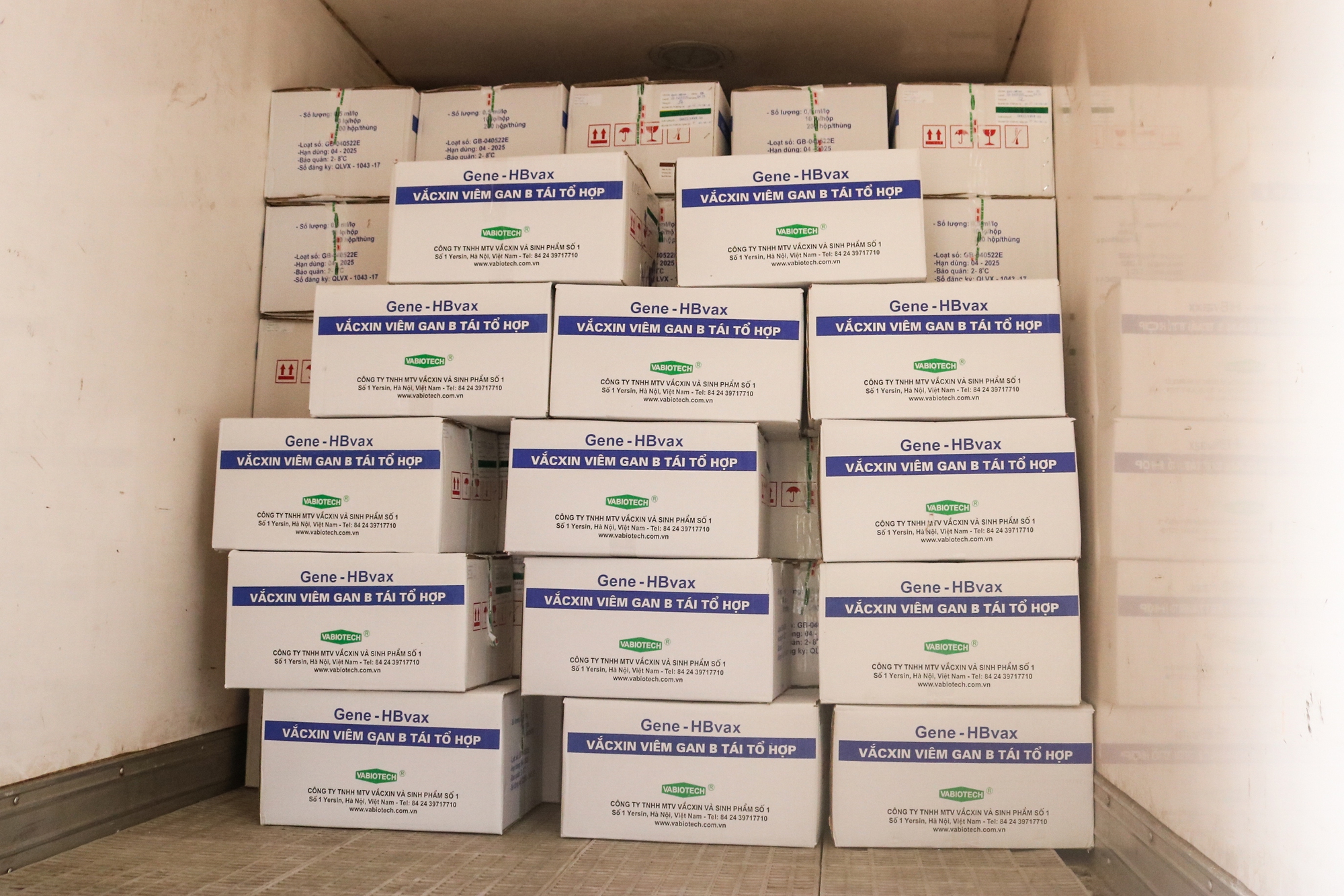 Đã đặt hàng đủ 10 loại vaccine để phân bổ, vận chuyển phục vụ tiêm chủng mở rộng- Ảnh 1.