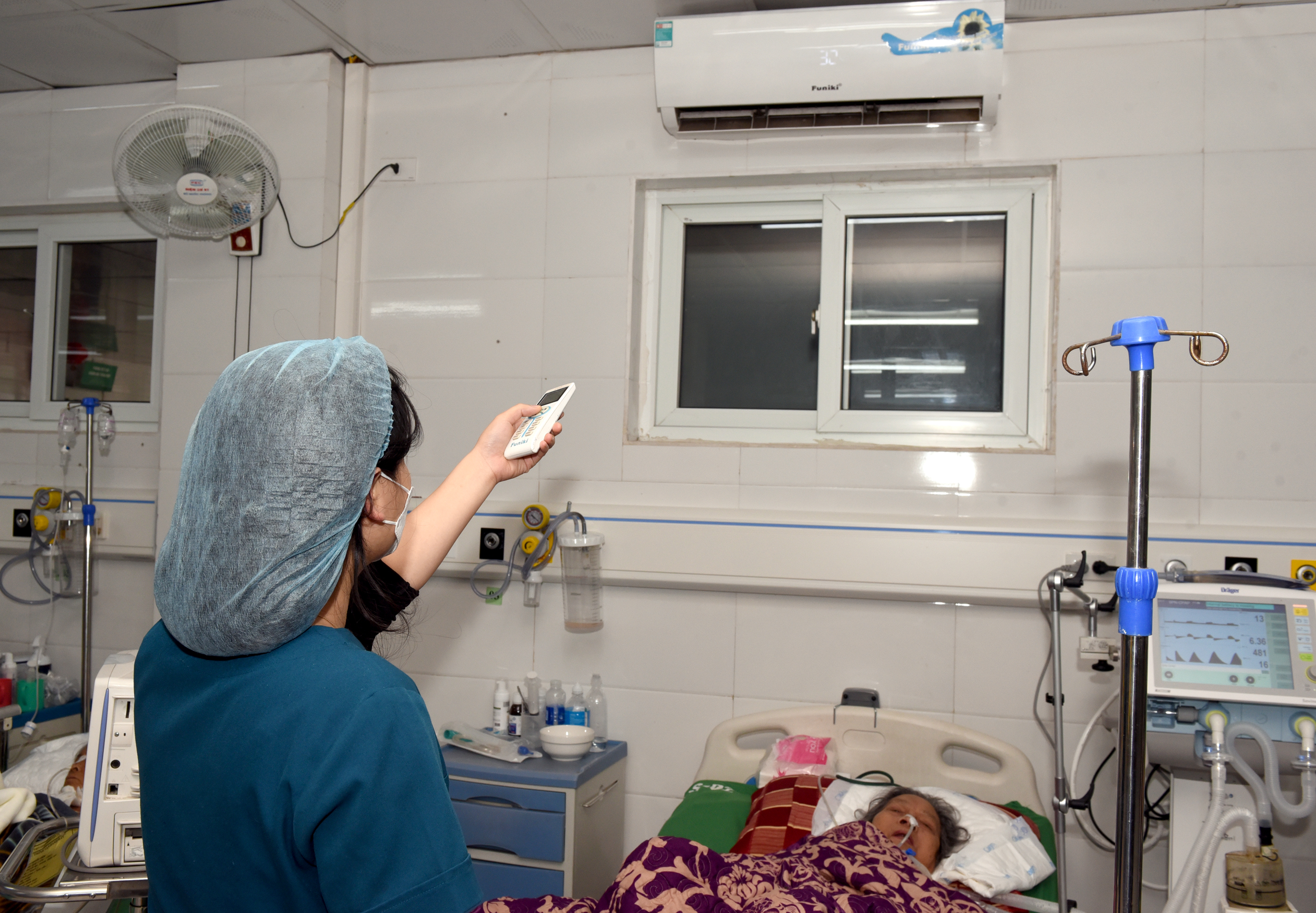 Bệnh viện bổ sung điều hòa 2 chiều, máy sưởi chống rét cho người bệnh- Ảnh 4.