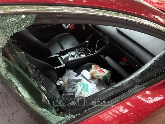Nhóm thiếu niên đập phá kính ô tô để trộm cắp tài sản gần Tết- Ảnh 2.