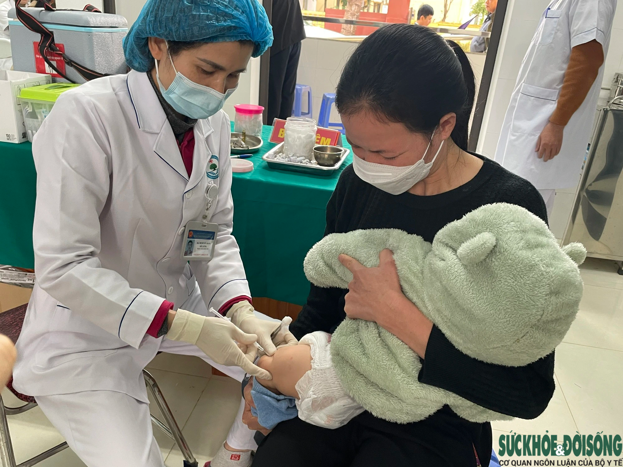 Bộ Y tế giám sát tiêm chủng vaccine 5 trong 1 tại Tuyên Quang- Ảnh 1.