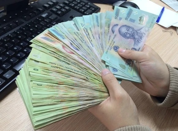 Lộ diện nhân viên làm lộ sao kê tài khoản Hoài Linh, bị MB Bank xử lý kỉ  luật cao nhất - 28.05.2021, Sputnik Việt Nam