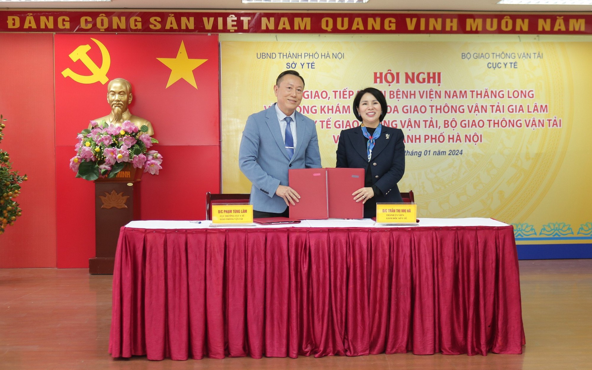 Sở Y tế Hà Nội tiếp nhận 2 cơ sở y tế mới