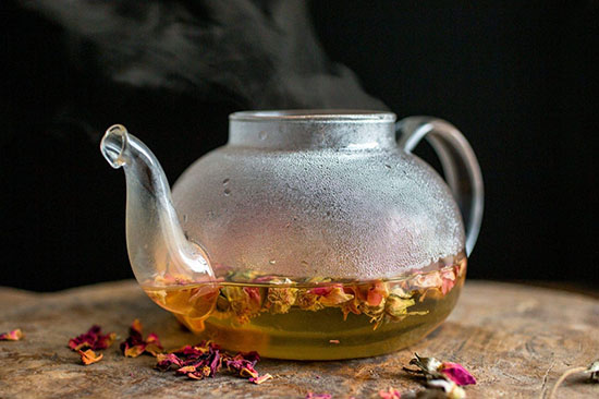 Tết uống trà gì 'thơm như sen nở trong lòng chén xuân'?