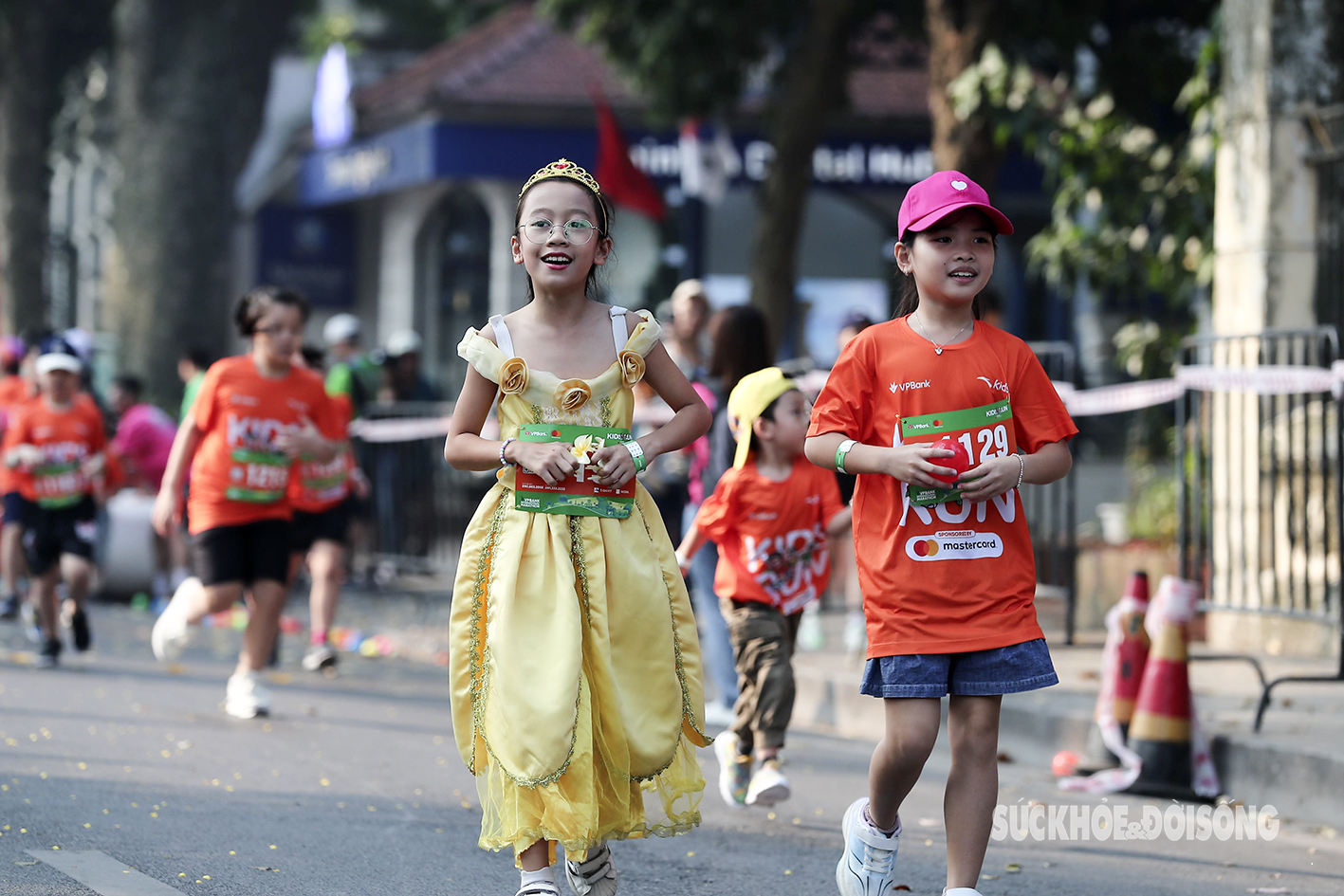 500 vận động viên nhí tham gia chạy với trang phục siêu cute - Ảnh 8.