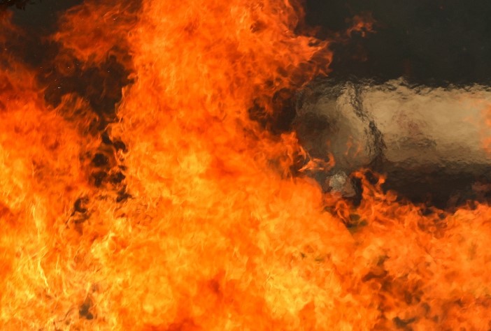 Nổ khí gas, con trai chủ nhà bị thương- Ảnh 2.