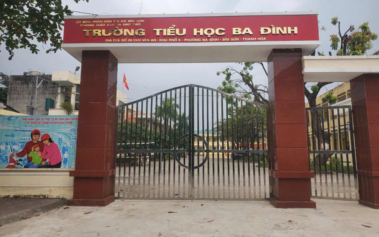 Phụ huynh "tố" cô giáo chủ nhiệm đánh học sinh bị thương