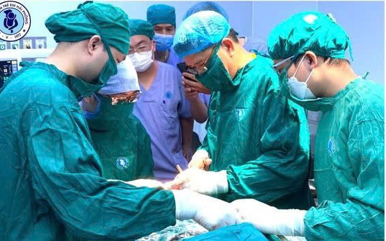 Bệnh viện Trẻ em Hải Phòng phẫu thuật thành công cho trẻ bị tụ máu não