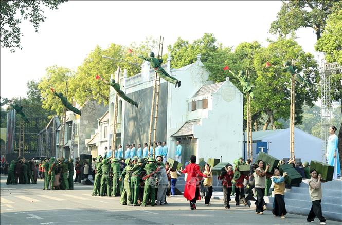 Thủ tướng Phạm Minh Chính dự 'Ngày hội Văn hoá vì Hoà bình’- Ảnh 17.