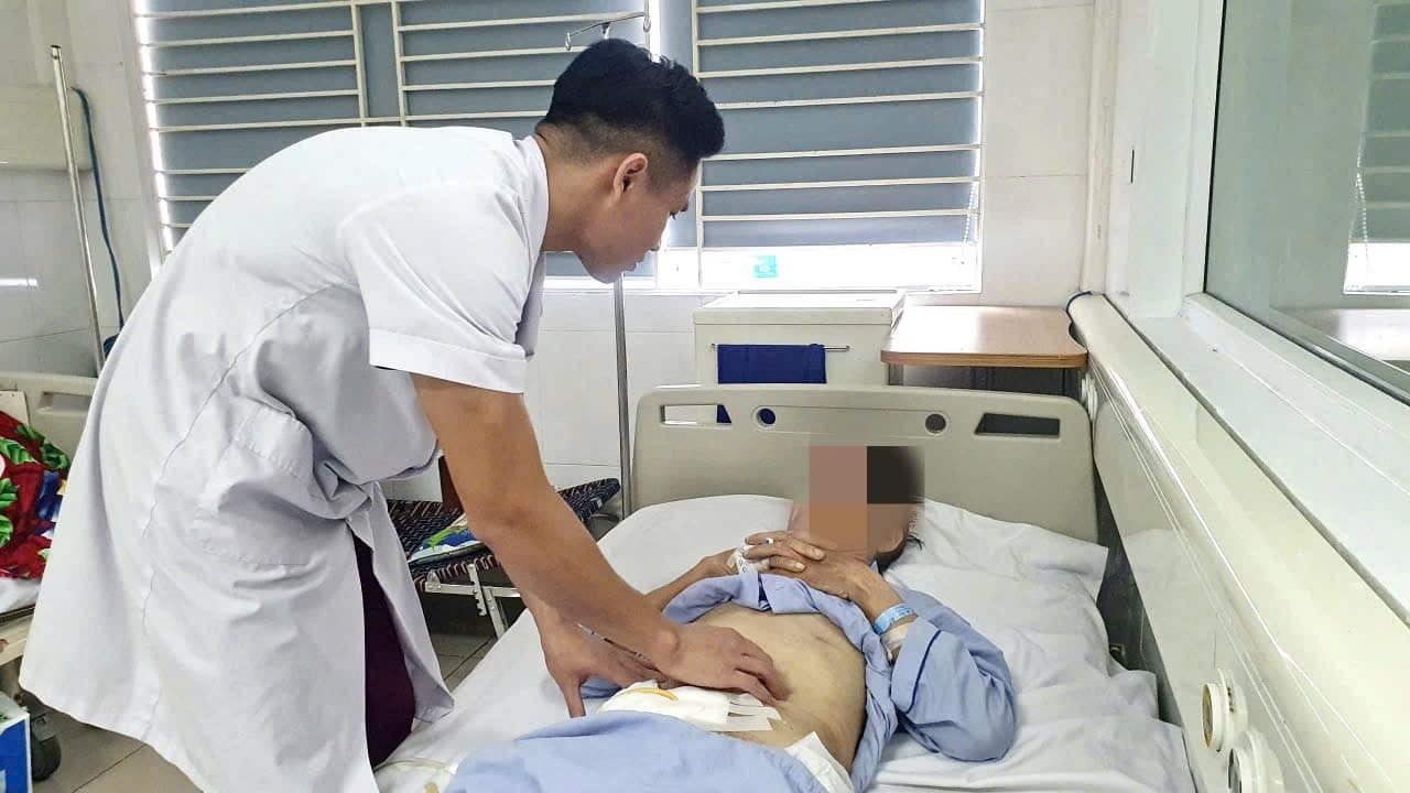 Người đàn ông suýt tử vong do thoát vị bẹn nghẹt