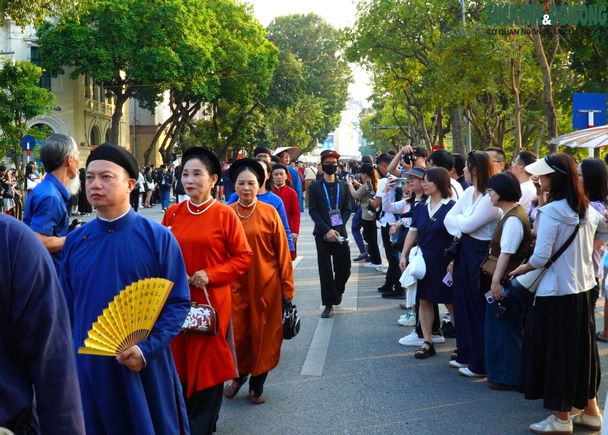 Ngày hội Việt phục 'Bách Hoa Bộ Hành' thu hút hàng nghìn người dân tham dự- Ảnh 11.