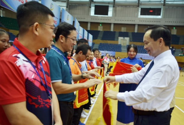 Phát động phong trào thi đua đặc biệt toàn ngành Ngân hàng- Ảnh 6.