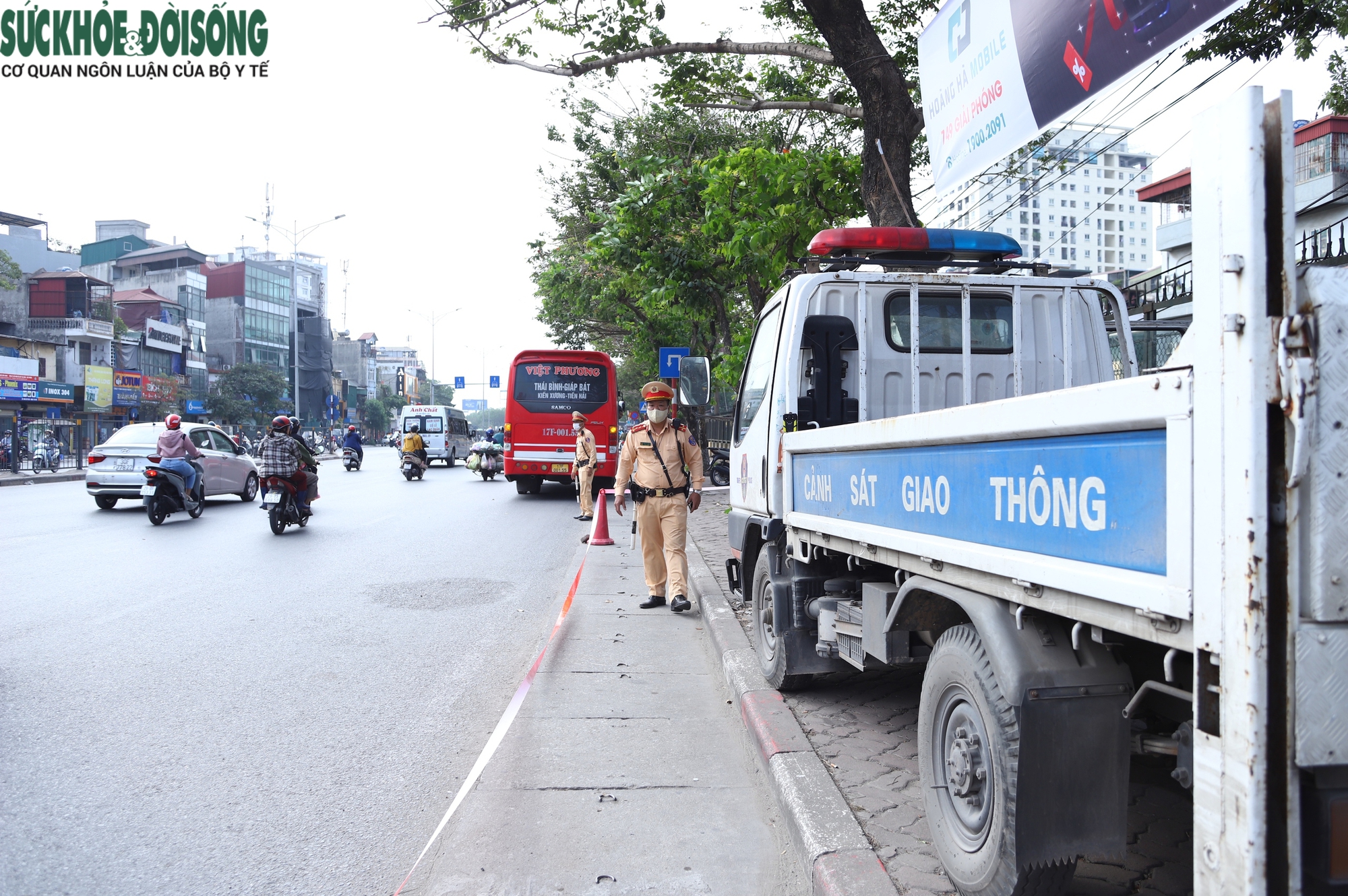 'Siết' hoạt động vận tải hành khách dịp cuối năm cả trong và ngoài bến xe- Ảnh 2.