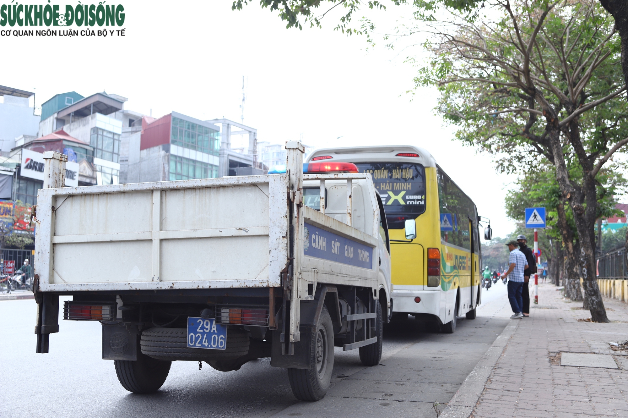 'Siết' hoạt động vận tải hành khách dịp cuối năm cả trong và ngoài bến xe- Ảnh 7.