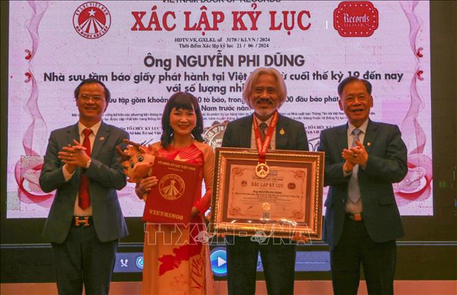 Xác lập kỷ lục nhà sưu tầm báo giấy nhiều nhất tại Việt Nam- Ảnh 3.