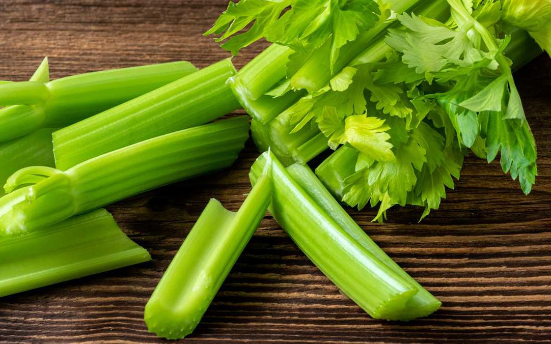Lợi ích bất ngờ của cần tây với sức khỏe nam giới