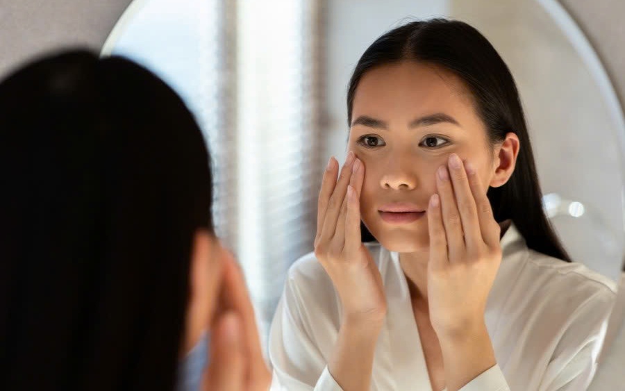 Cách khắc phục da sạm đen vào mùa thu đông